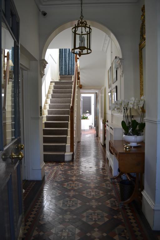 Cranleigh Hotel Reigate Buitenkant foto