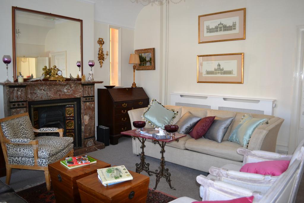 Cranleigh Hotel Reigate Buitenkant foto